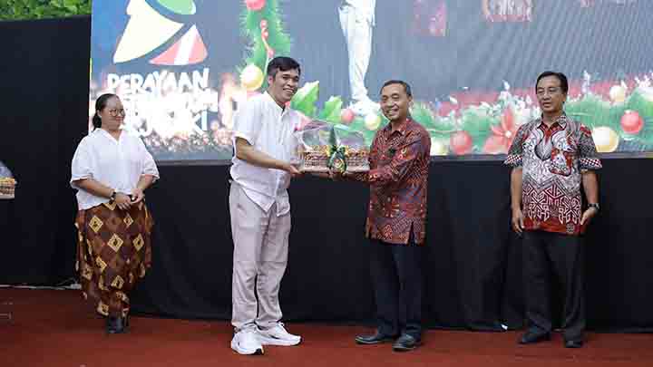 gallery warta, Perayaan Natal Keluarga Besar GKJ Baki 2024 , gereja kristen jawa, gkj, gkj baki, gereja kristen jawa baki, baki, sukoharjo, gkj klasis sukoharjo, klasis sukoharjo, klasis, sinode gkj, sinode 